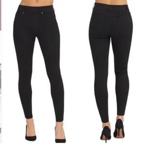 SPANX Mid-Rise Skinny Ankle Black Jeans Style #20278R Size 2-4/small